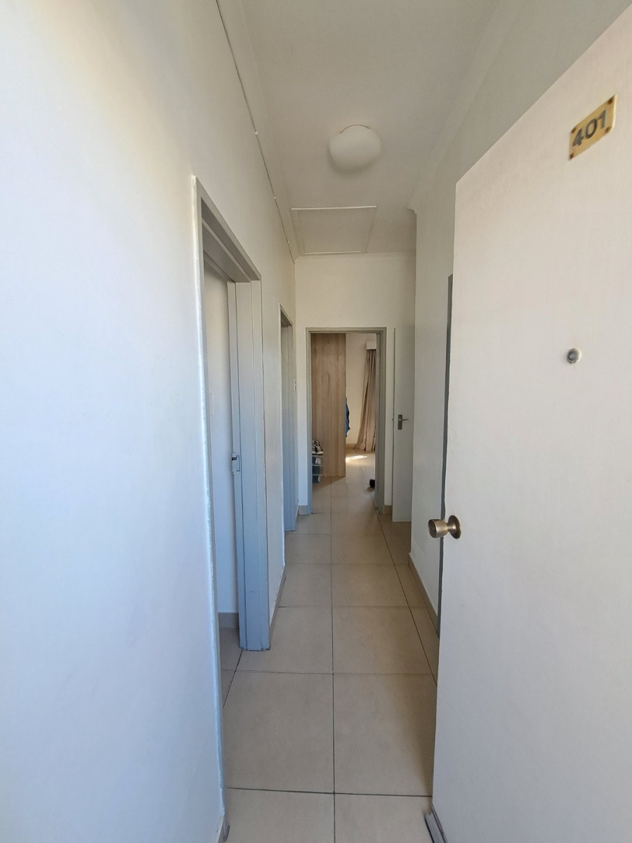 2 Bedroom Property for Sale in Zonnebloem Western Cape